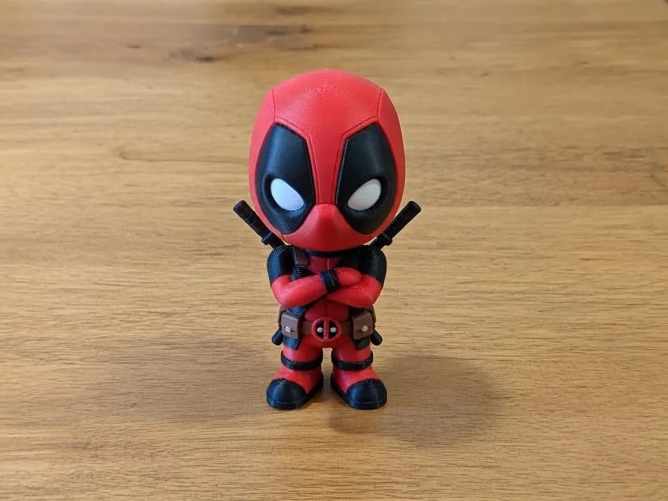 Chibi Deadpool Desk Figurine